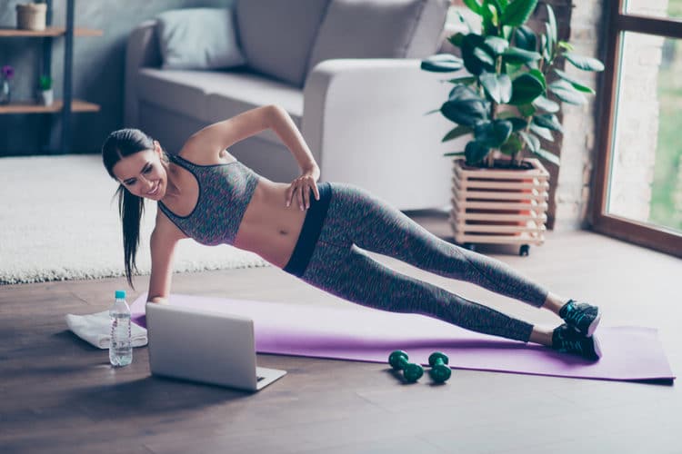 10 Olahraga Simpel agar Tetap Bugar Tanpa ke Gym