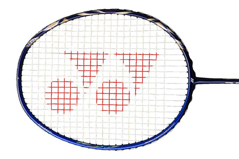 Inovasi Raket Yonex Astrox dan Dampaknya terhadap Permainan Atlet Bulu Tangkis Profesional